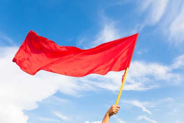 Think twice about buying a house with any of these ten red flags.